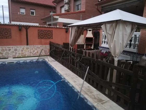 Foto 1 de Casa en venta en Yeles de 5 habitaciones con terraza y piscina