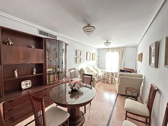 Foto 1 de Piso en venta en Ollerías - San Cayetano de 4 habitaciones con garaje y balcón