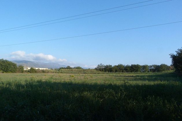 Foto 1 de Venta de terreno en Garriguella de 23575 m²