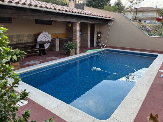 Foto 1 de Pis en venda a Santa Eulàlia de Ronçana de 5 habitacions amb terrassa i piscina