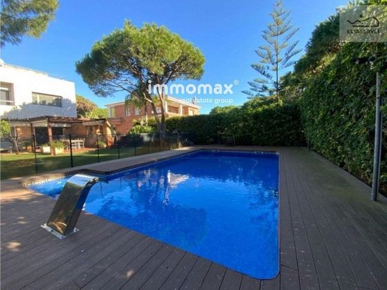 Foto 1 de Casa en venda a Gavà Mar de 6 habitacions amb terrassa i piscina