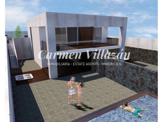 Foto 2 de Venta de casa adosada en Corralejo de 3 habitaciones con terraza y piscina