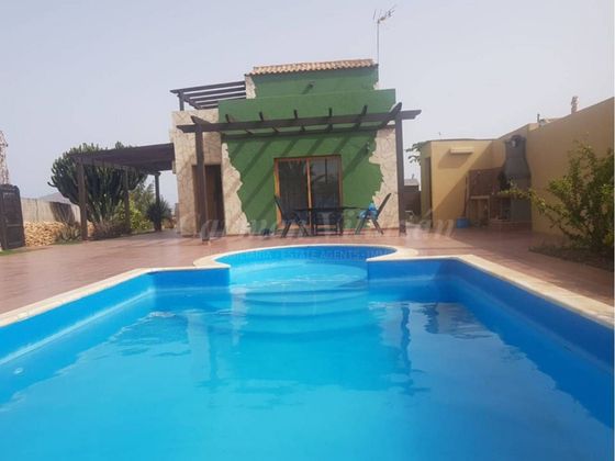 Foto 1 de Casa en venta en Casillas de Morales de 4 habitaciones con terraza y piscina
