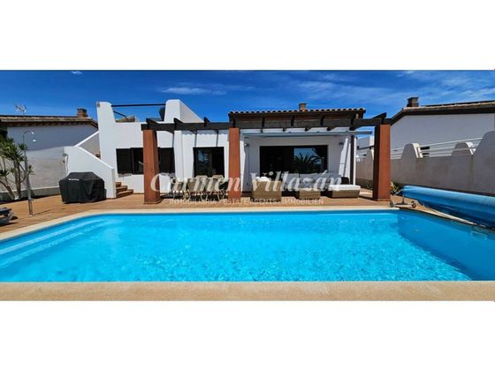 Foto 2 de Xalet en venda a Caleta de Fuste de 3 habitacions amb terrassa i piscina