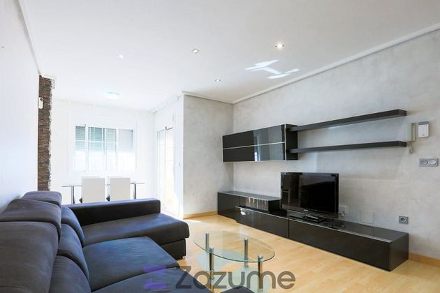 Foto 1 de Alquiler de casa en San Isidro (Alicante/Alacant) de 2 habitaciones con terraza y muebles
