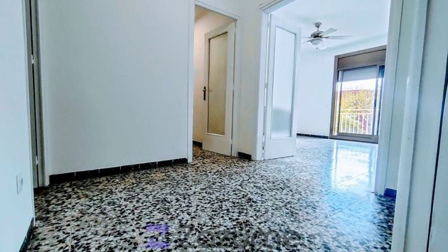 Foto 2 de Alquiler de piso en Castellnou - Can Mir - Sant Muç de 4 habitaciones con terraza y calefacción