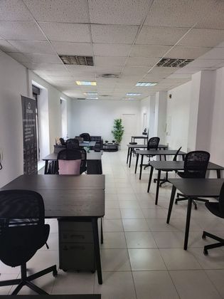 Foto 1 de Oficina en alquiler en Ensanche Centro - Puerto de 30 m²
