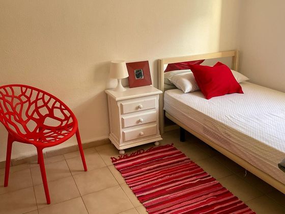 Foto 1 de Piso en alquiler en Santa Cristina - San Rafael de 3 habitaciones con terraza y muebles