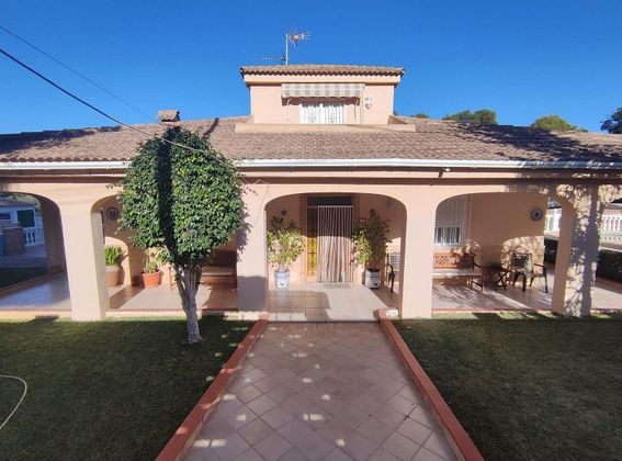 Foto 2 de Casa en venta en calle Pintor Ramón Stolz de 5 habitaciones con terraza y piscina