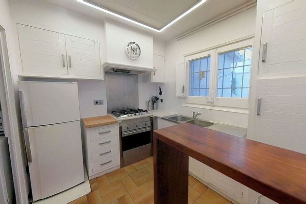 Foto 2 de Casa adossada en venda a calle De Sant Antoni de 4 habitacions amb garatge