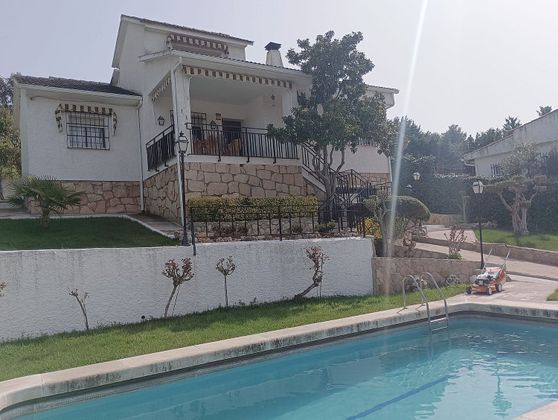 Foto 1 de Xalet en venda a Casar (El) de 4 habitacions amb terrassa i piscina