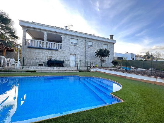 Foto 2 de Xalet en venda a calle Sarasate de 5 habitacions amb terrassa i piscina