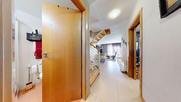 Foto 2 de Dúplex en venta en calle Juan Carlos I de 3 habitaciones con garaje y aire acondicionado