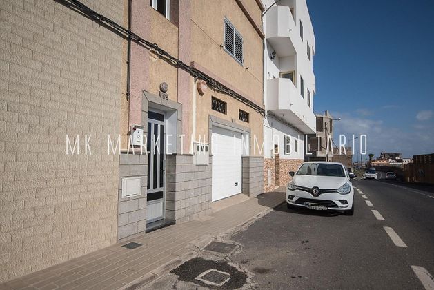 Foto 1 de Alquiler de piso en calle Del Castillo de 1 habitación con garaje