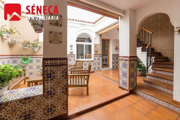 Foto 2 de Casa en venda a Casco Histórico  - Ribera - San Basilio de 5 habitacions amb terrassa i balcó