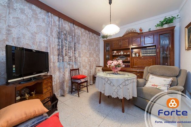 Foto 1 de Casa en venda a Campo de la Verdad - Miraflores de 5 habitacions amb aire acondicionat