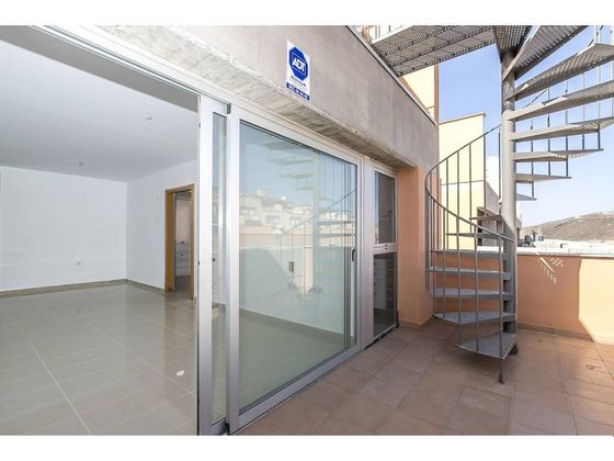 Foto 1 de Pis en venda a Las Chafiras de 2 habitacions amb terrassa i piscina