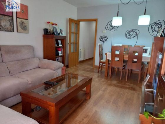 Foto 1 de Piso en venta en Chinchilla de Monte-Aragón de 3 habitaciones con terraza y garaje