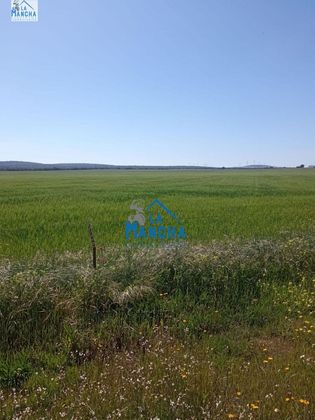 Foto 1 de Terreno en venta en Tarazona de la Mancha de 9000 m²