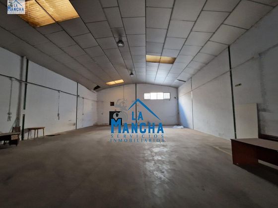 Foto 1 de Nau en venda a Santa Cruz - Industria - Polígono Campollano de 300 m²