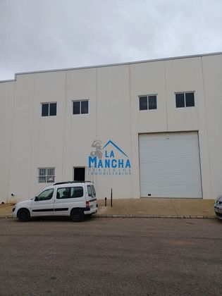 Foto 1 de Nau en venda a Chinchilla de Monte-Aragón de 500 m²