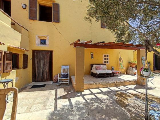 Foto 1 de Chalet en venta en Ciutadella de 2 habitaciones con terraza y piscina