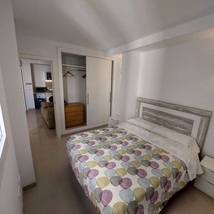 Foto 2 de Pis en venda a Ciutadella de 1 habitació amb balcó i aire acondicionat