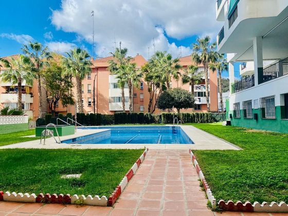 Foto 1 de Pis en venda a carretera Benagalbón de 2 habitacions amb terrassa i piscina