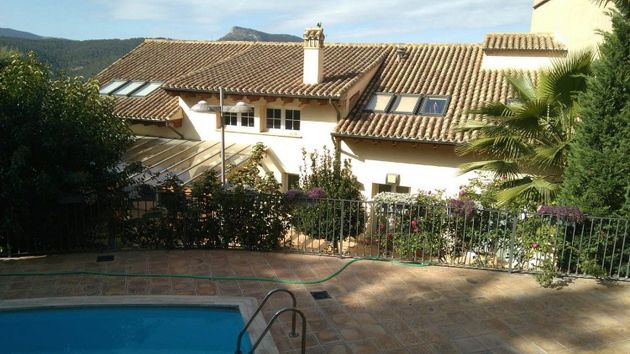Foto 1 de Casa en venda a Banyeres de Mariola de 4 habitacions amb terrassa i piscina