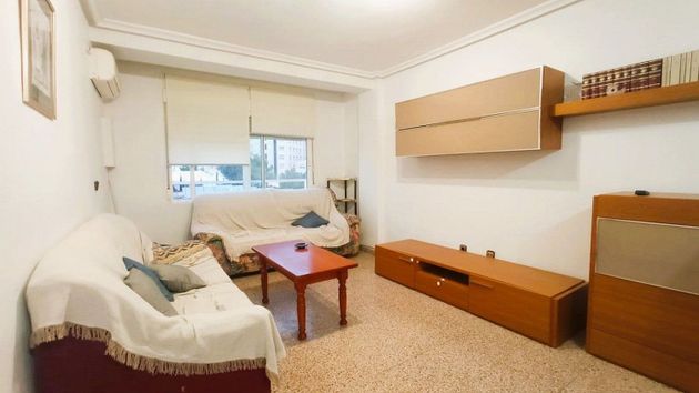 Foto 2 de Pis en venda a Altozano - Conde Lumiares de 4 habitacions amb garatge i aire acondicionat
