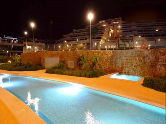 Foto 1 de Dúplex en venta en Cala de Finestrat de 6 habitaciones con terraza y piscina