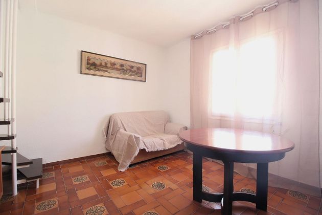 Foto 2 de Pis en venda a calle Castilla de 3 habitacions amb terrassa i balcó