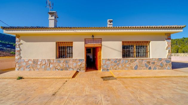 Foto 1 de Casa rural en venda a Torremanzanas/Torre de les Maçanes (la) de 3 habitacions amb terrassa i garatge