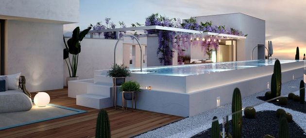 Foto 1 de Pis en venda a Palmeral - Urbanova  - Tabarca de 4 habitacions amb terrassa i piscina