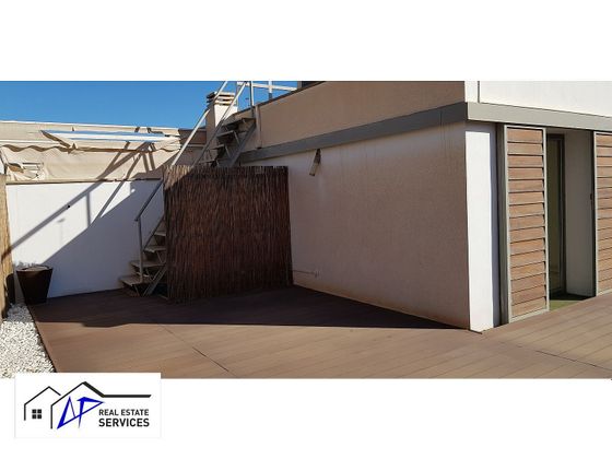 Foto 2 de Àtic en lloguer a Centro - Almería de 3 habitacions amb terrassa i garatge