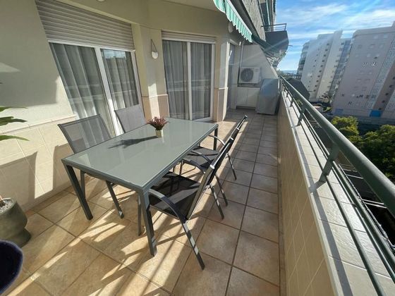 Foto 2 de Pis en lloguer a Zona Puerto Deportivo de 2 habitacions amb terrassa i piscina