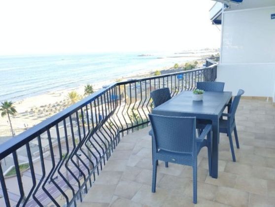 Foto 2 de Pis en lloguer a Playa de los Boliches de 3 habitacions amb terrassa i mobles