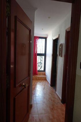 Foto 2 de Àtic en venda a avenida De Pérez Galdós de 3 habitacions amb terrassa i aire acondicionat