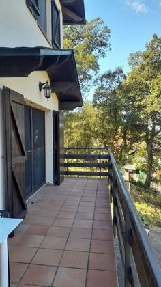 Foto 2 de Casa en venda a Vallgorguina de 4 habitacions amb terrassa i balcó