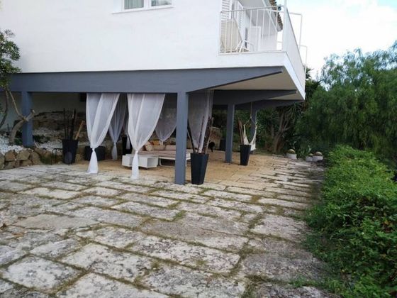 Foto 1 de Casa en venta en Vall-Llobrega de 5 habitaciones con terraza y piscina