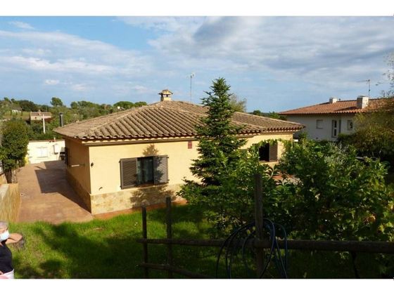 Foto 1 de Casa en venda a Vall-Llobrega de 5 habitacions amb terrassa i jardí