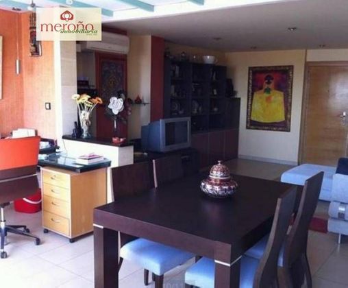 Foto 2 de Àtic en venda a Ciutat Jardí - Torreta Verdí de 1 habitació amb terrassa i aire acondicionat