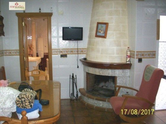 Foto 1 de Dúplex en alquiler en Carrús Oest - El Toscar de 3 habitaciones con muebles