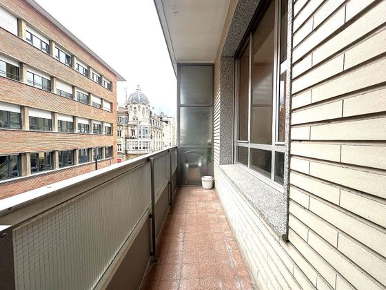 Foto 2 de Pis en venda a Centro - Vitoria-Gasteiz de 4 habitacions amb terrassa i garatge