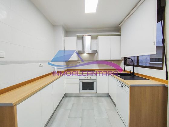 Foto 1 de Piso en venta en Alcantarilla de 3 habitaciones con garaje y balcón