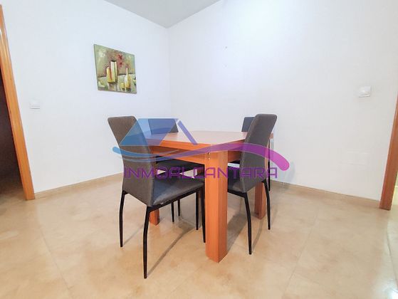 Foto 2 de Piso en alquiler en Alcantarilla de 2 habitaciones con garaje y muebles