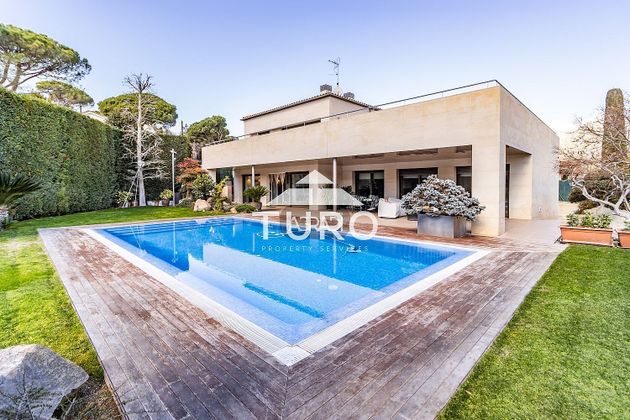 Foto 1 de Casa en venda a Cardedeu de 5 habitacions amb terrassa i piscina