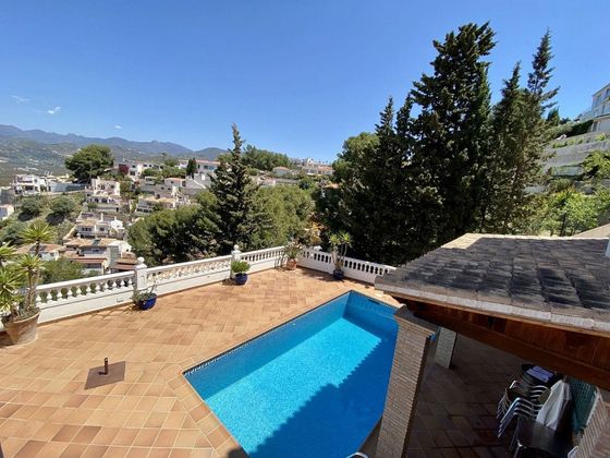 Foto 1 de Xalet en venda a Velilla-Taramay de 4 habitacions amb terrassa i piscina