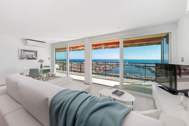 Foto 2 de Piso en venta en Campello Playa de 2 habitaciones con terraza y garaje