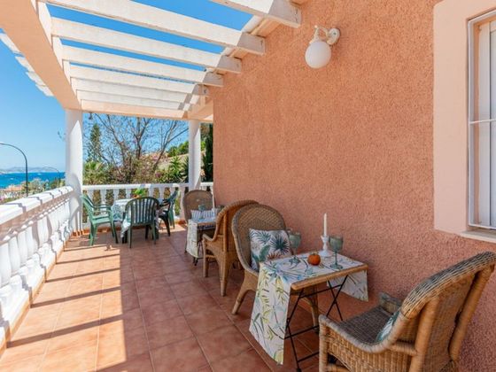 Foto 1 de Chalet en venta en calle D'oriola de 4 habitaciones con terraza y piscina